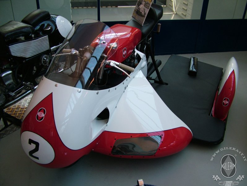 2007 MUSEO PIAGGIO