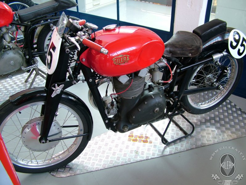 2007 MUSEO PIAGGIO