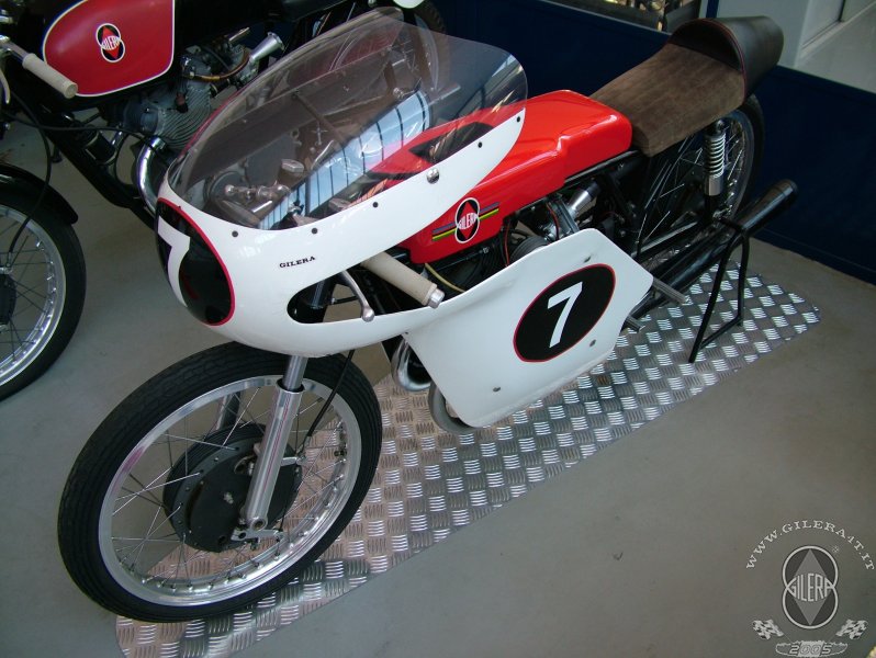 2007 MUSEO PIAGGIO